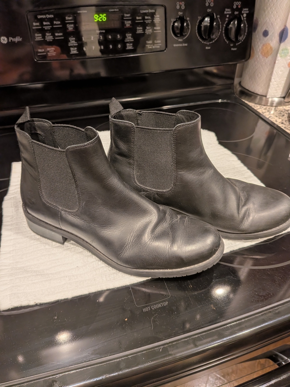 Timberland Women's Black Leather Chelsea Boots - Classic Slip-On Ankle Boots W10